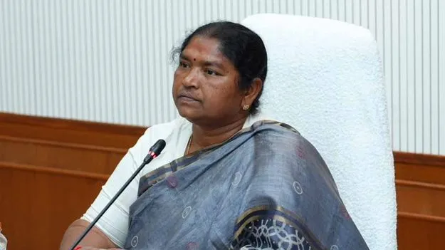 ప్రపంచ తల్లిపాల వారోత్సవాలను ప్రజా ఉద్యమంగా నిర్వహిద్దాం: మంత్రి సీతక్క